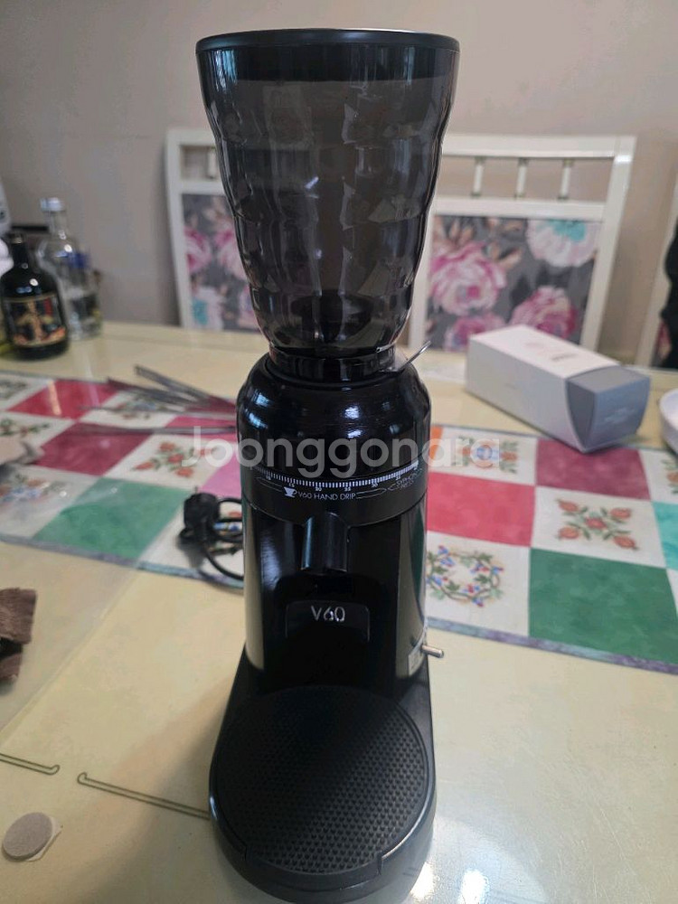 하리오 V60 커피 그라인더--0