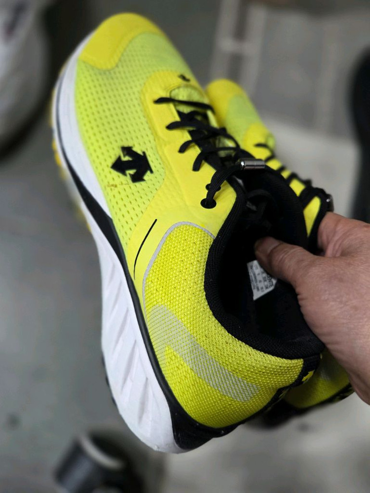 데상트 운동화 280 이미지