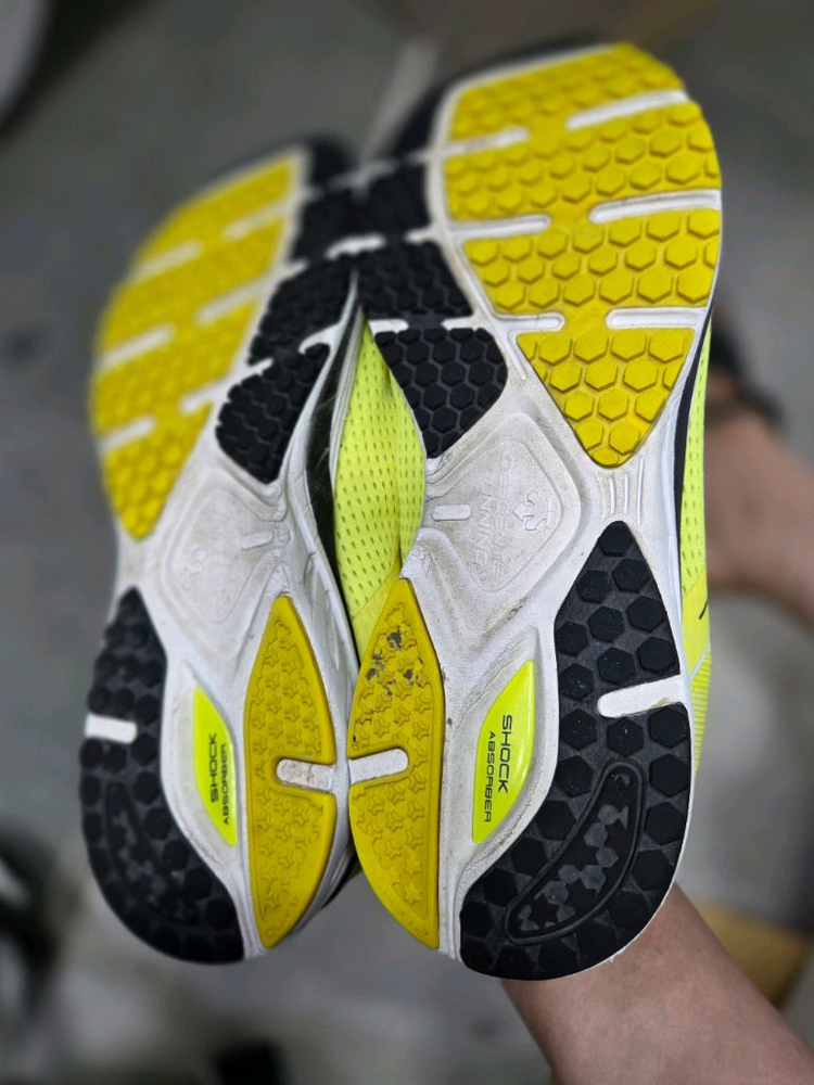 데상트 운동화 280 이미지