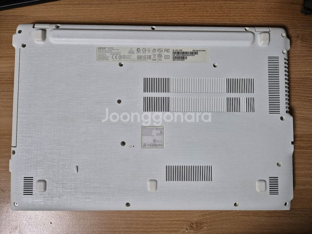 에이서 E5-573 FHD 15.6인치 화이트 노트북--6