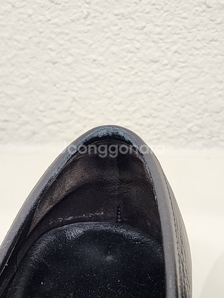 페라가모 흑장 간치니 남성 로퍼 블랙 6--6