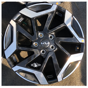 셀토스 18인치 임판 휠.