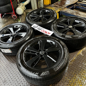 20인치 제네시스 GV80 유광블랙 순정휠타이어