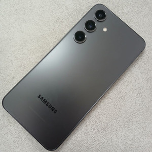 갤럭시S24 256_GB 블랙 팝니다!!