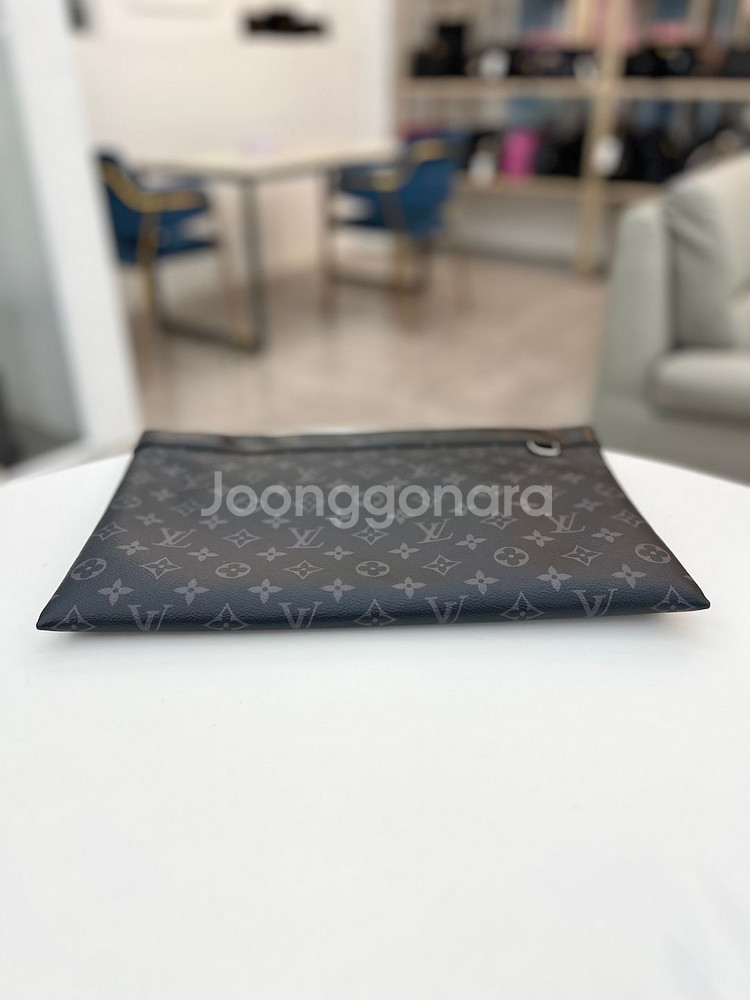 [럭스올 울산점] 루이비통 포쉐트 디스커버리 클러치--3