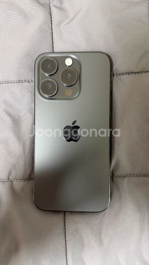 아이폰 15pro 블랙티타늄 256GB--1