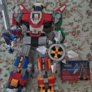 레고 21311 볼트론 팝니다.