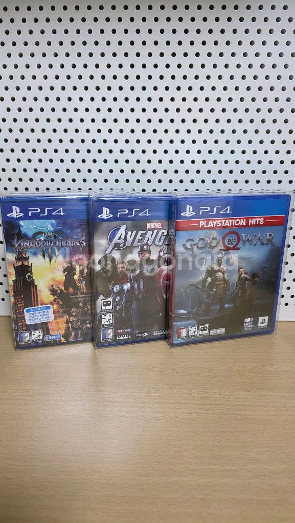 새제품급 PS4 게임타이틀 7종 팝니다.--1