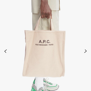 A.P.C 아페쎄 리쿠퍼레이션 아이보리 토트백