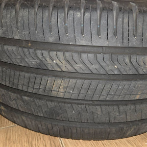 피렐리 P8 타이어 275/40 R19