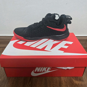 나이키 남성용 르브론 농구화 250 운동화