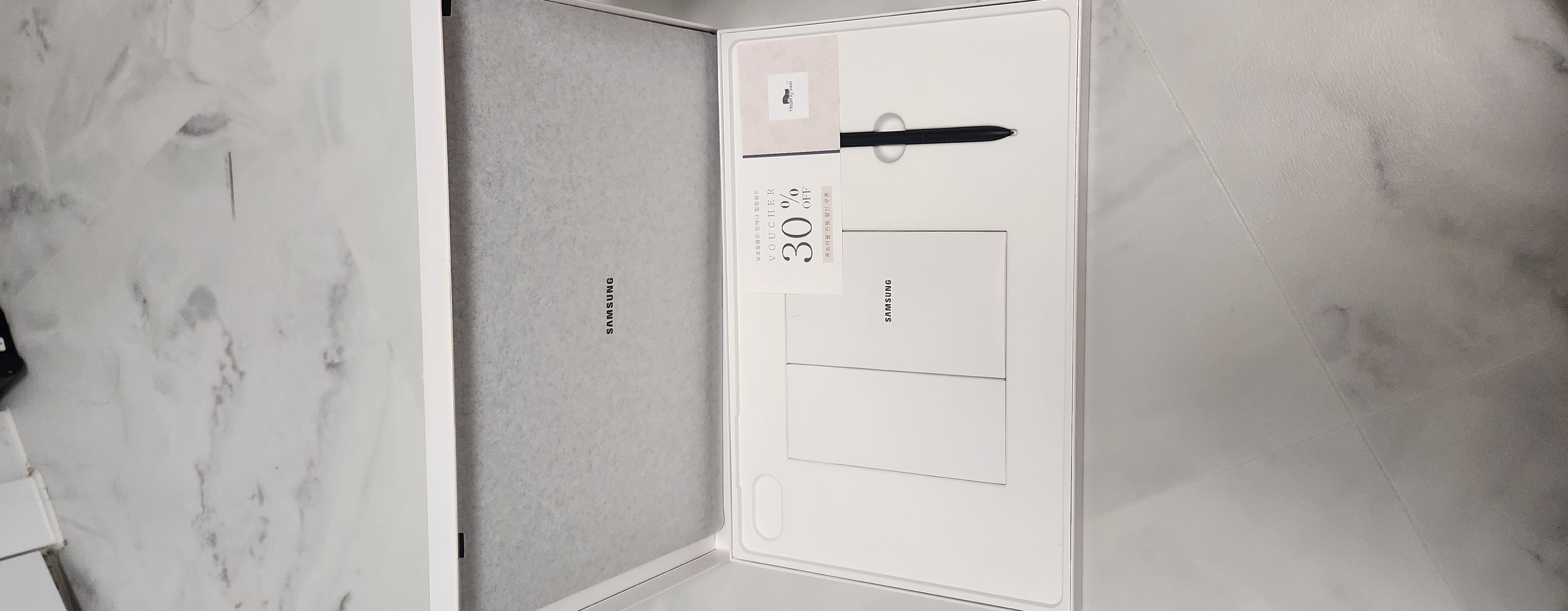 갤럭시탭 S9 울트라 5G 256 +삼성키보드 포함--4