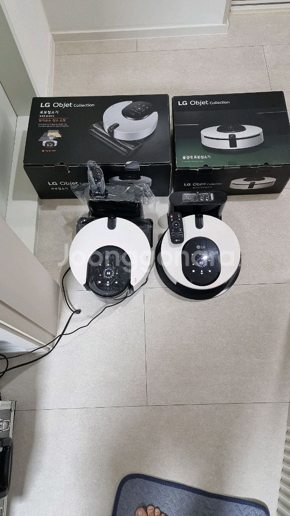 LG오브제 로봇청소기 R9 M9 2개 일괄 판매--0