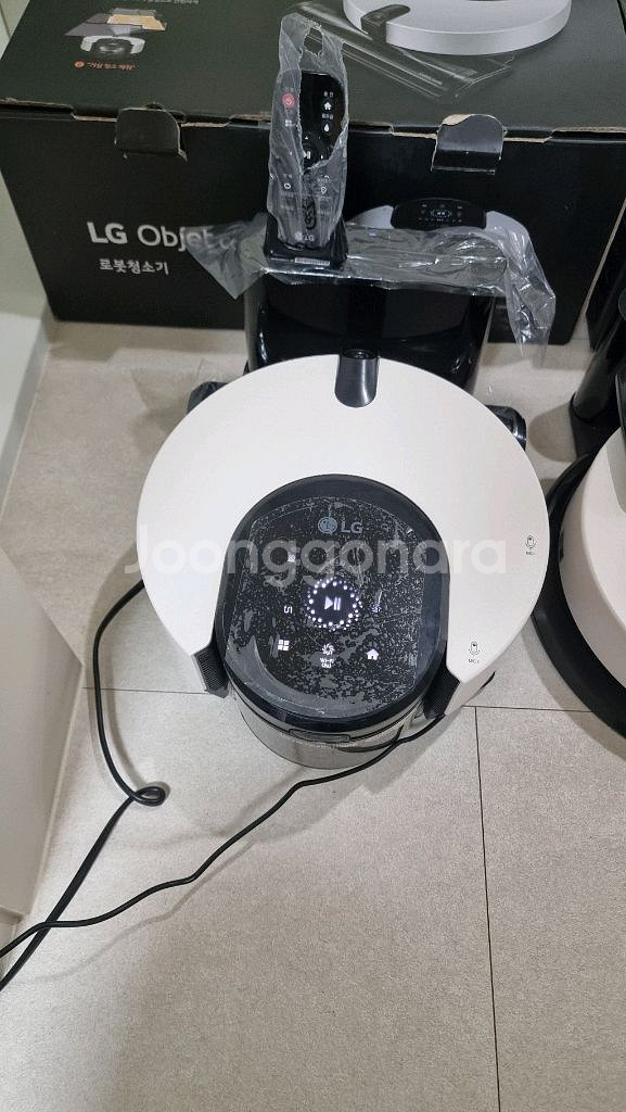 LG오브제 로봇청소기 R9 M9 2개 일괄 판매--1