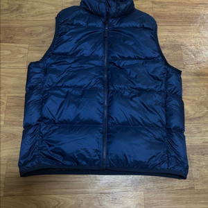 [105] 유니클로 울트라 라이트 다운패딩 조끼