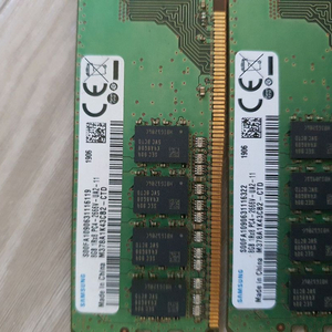 삼성 DDR4 8GB 2666MHz 램 2개입니다