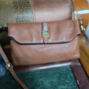 멀버리 가죽 크로스빽