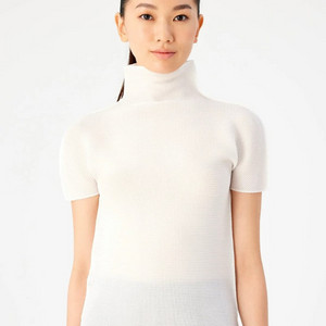 미이세이미야케 스트레치 플리츠 탑 화이트