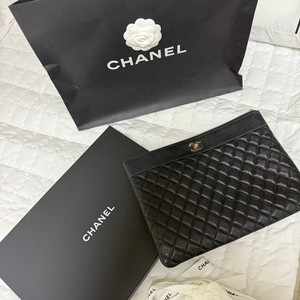 샤넬 클러치 라지 급처