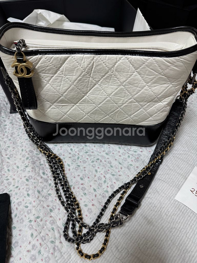 샤넬 가브리엘 호보 뉴미듐 25번대--0