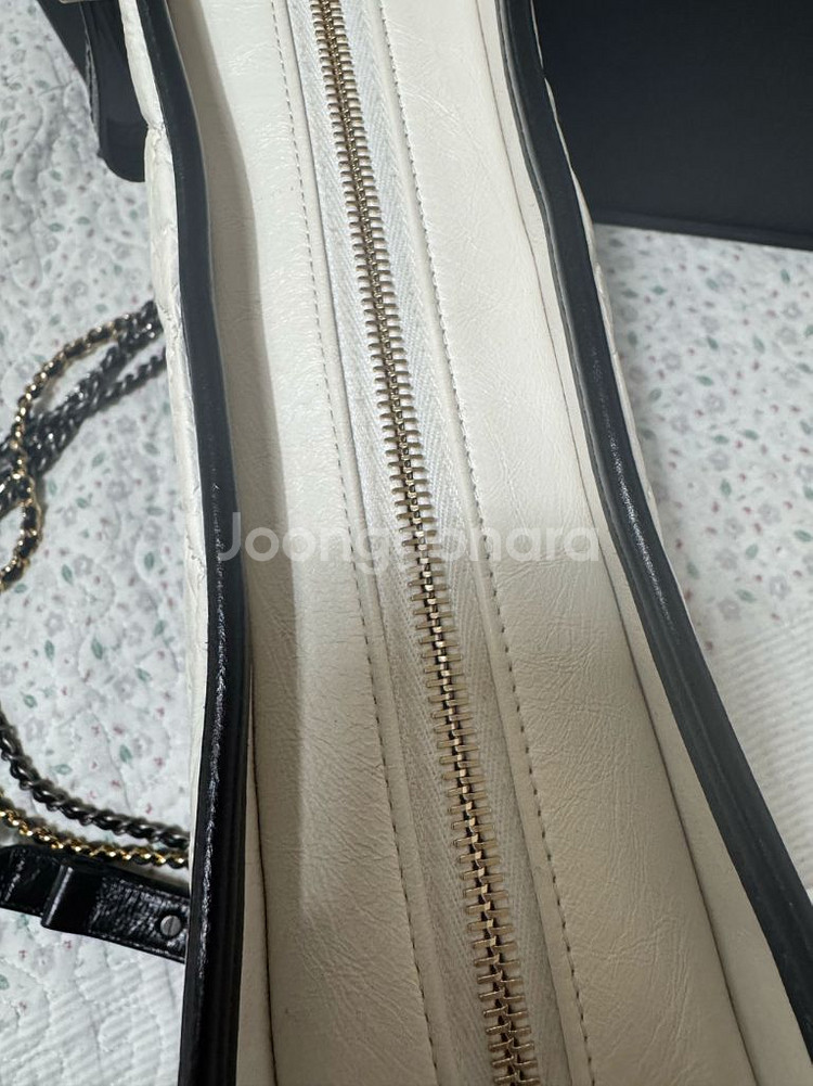 샤넬 가브리엘 호보 뉴미듐 25번대--3