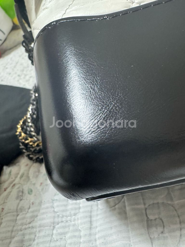 샤넬 가브리엘 호보 뉴미듐 25번대--7