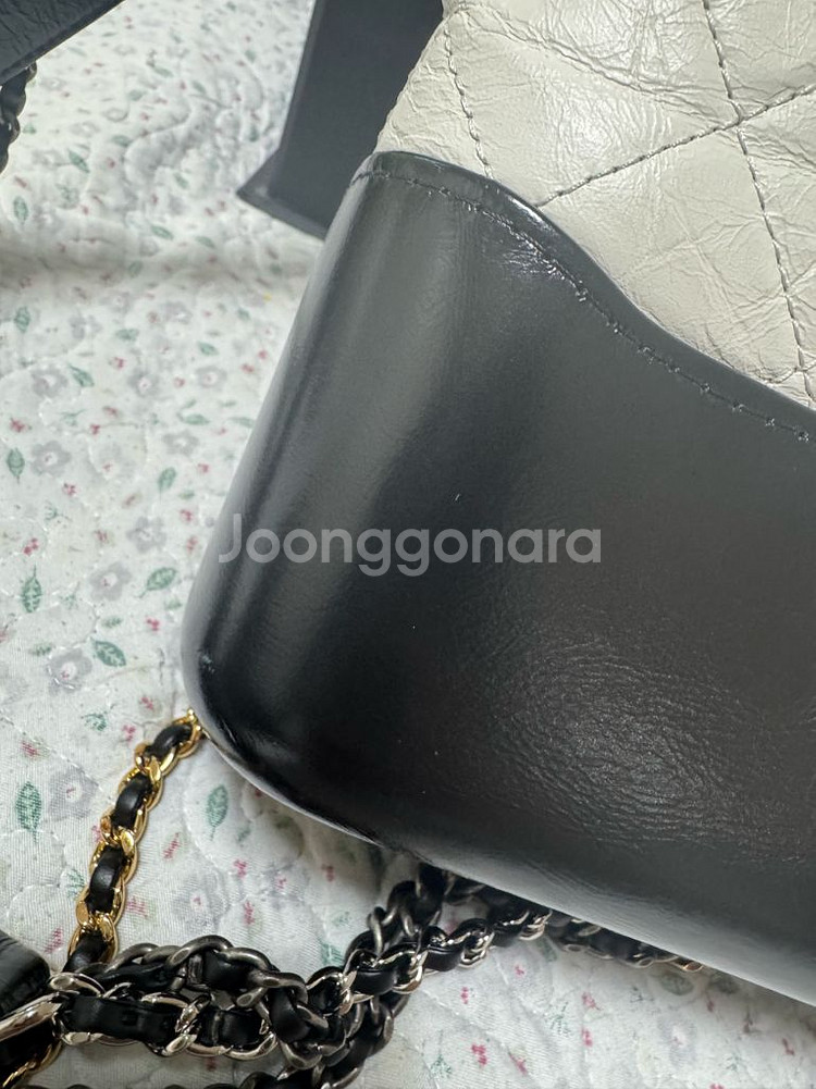 샤넬 가브리엘 호보 뉴미듐 25번대--6