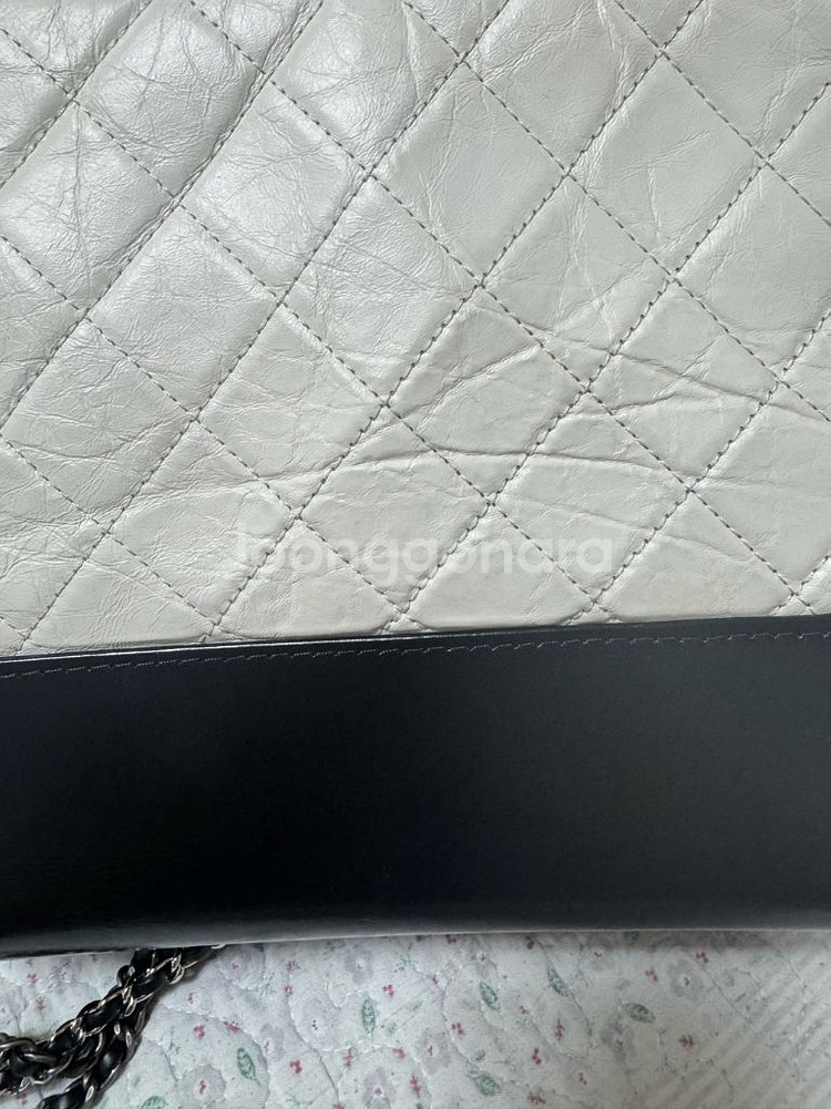 샤넬 가브리엘 호보 뉴미듐 25번대--4