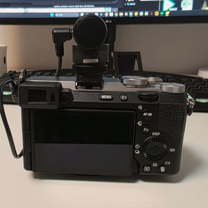 소니A7C2 번들킷 SEL2860 팝니다