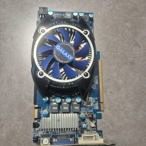 기가바이트 그래픽 카드 GTX250작동잘됩니다