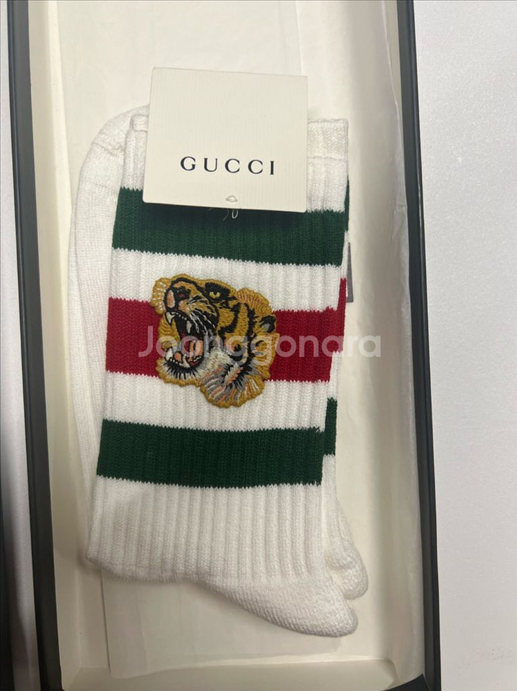 구찌 타이거 자수 양말 M 새제품--0