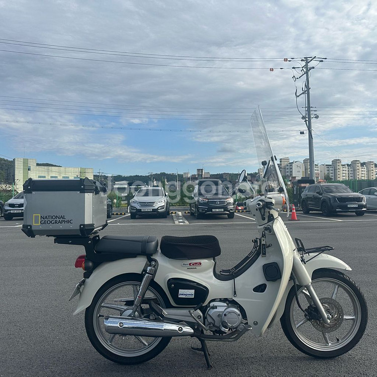 혼다 슈퍼커브 110 (21년식 · 베이지색)--1