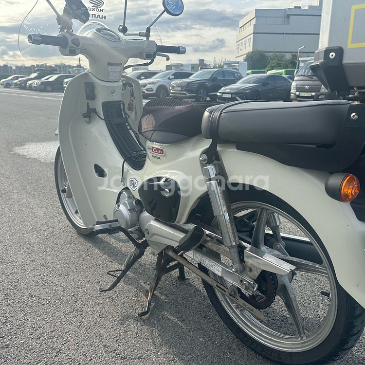 혼다 슈퍼커브 110 (21년식 · 베이지색)--7