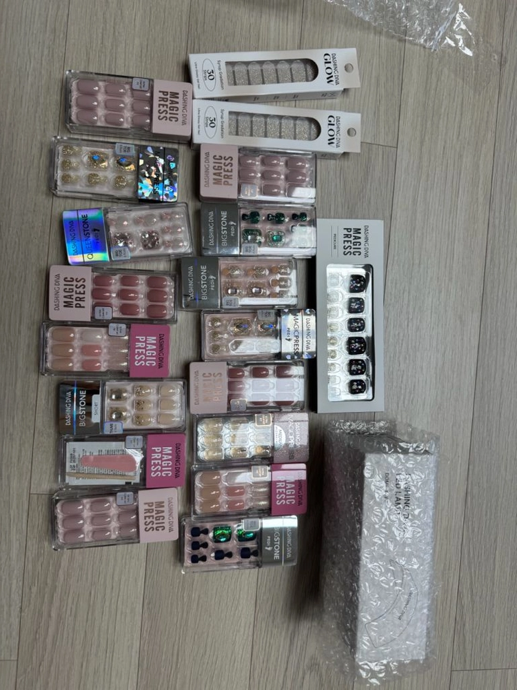데싱디바 네일팁16개 LED 램프 판매 이미지