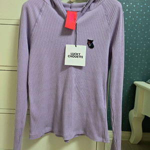 럭키슈에뜨 간절기 후디