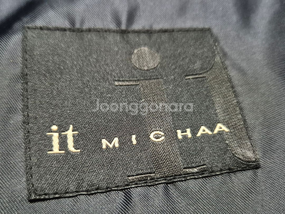 잇 미샤 하이넥 패딩 점퍼--3