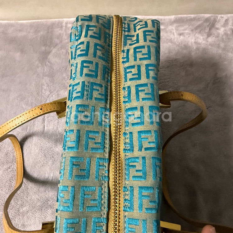 펜디 주카 패턴 토트 숄더백--1