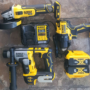 디월트충전공구