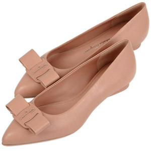 페라가모 바라 여성 구두 판매