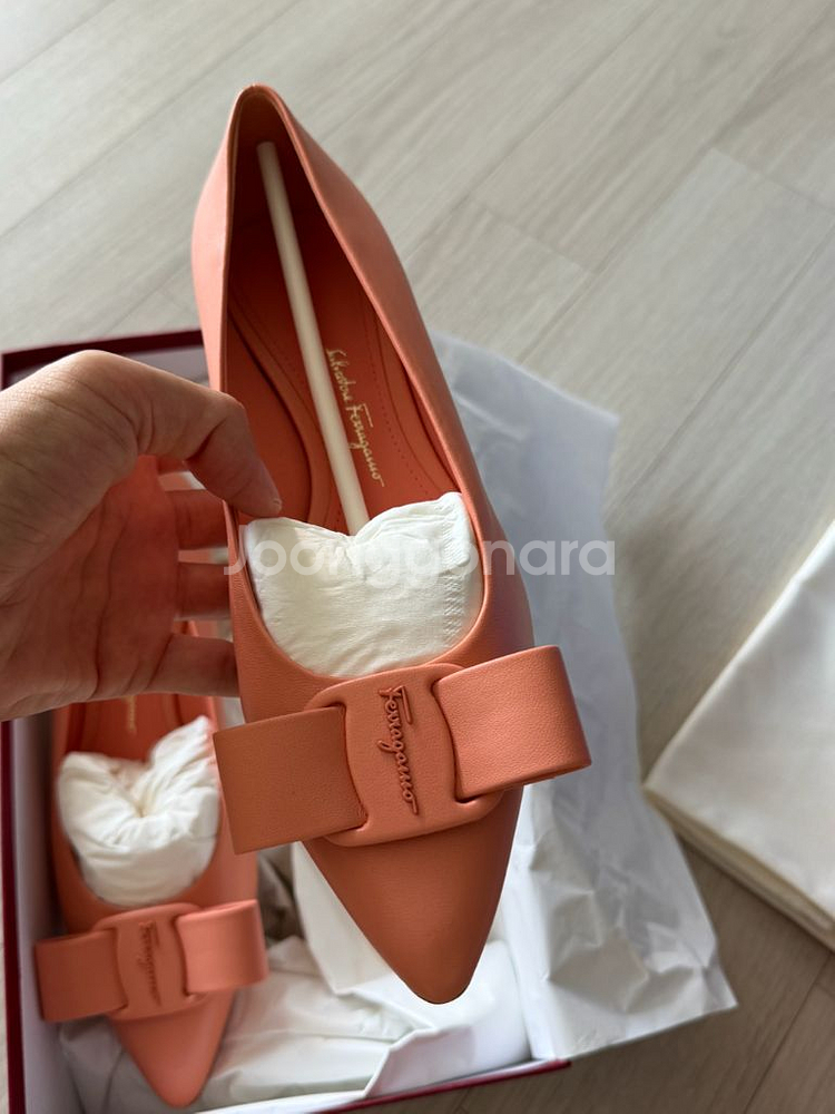 페라가모 바라 여성 구두 판매--5