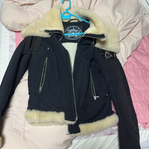 무스너클 무스탕