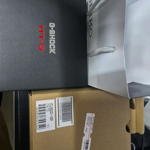 카시오 MTG-B3000D-1A9DR 실금 팝니다.