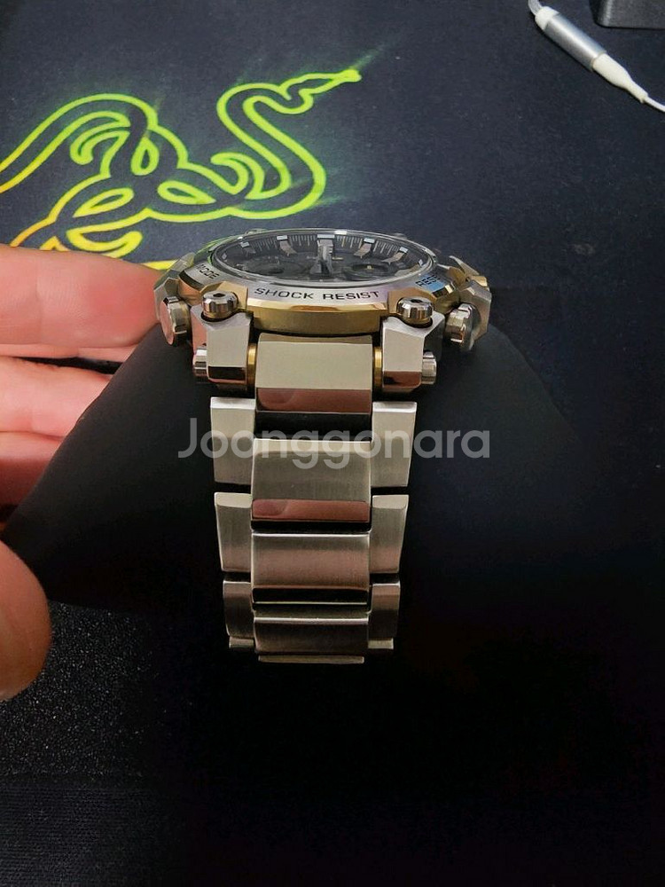 카시오 MTG-B3000D-1A9DR 실금 팝니다.--4