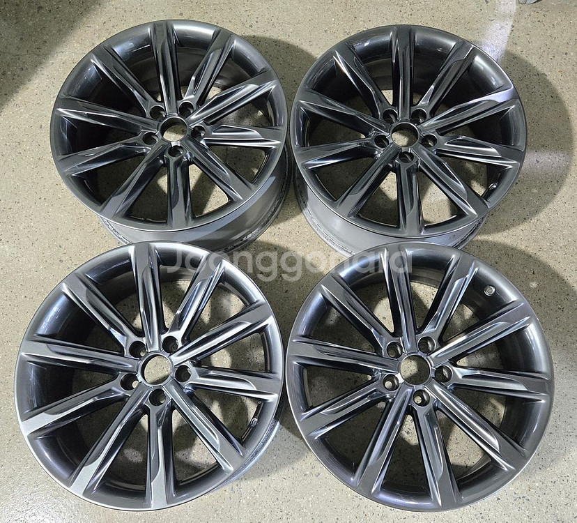 아우디 A7 고스트크롬 19인치 순정휠 대품판매20만원--0