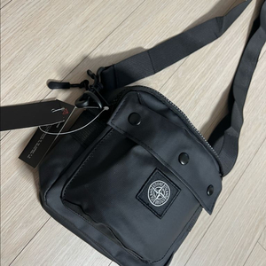 새상품 스톤아일랜드 크로스백