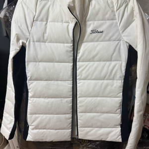 타이틀리스트 경량패딩