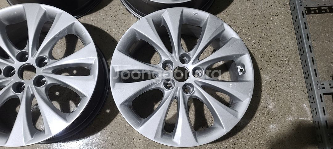 그랜저HG 실버 18인치 순정휠 대품판매20만원--1