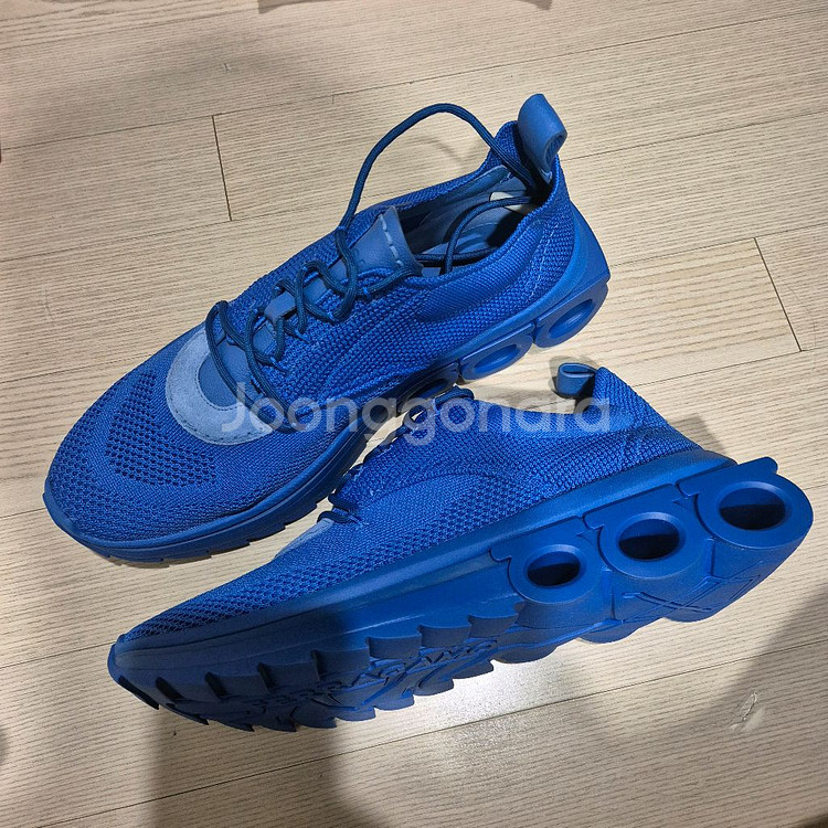 페라가모 니마 니트 남성 스니커즈 270mm--0