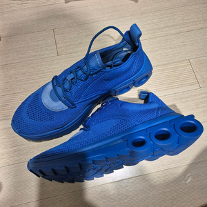 페라가모 니마 니트 남성 스니커즈 270mm