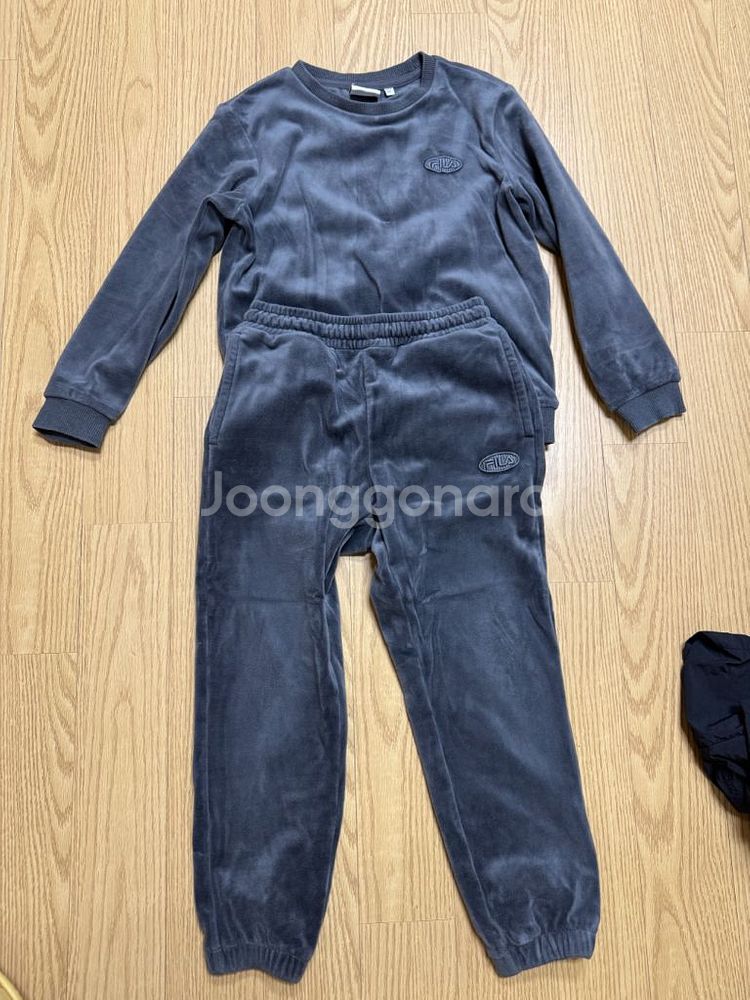 FILA 벨벳 트레이닝복 세트 120--0